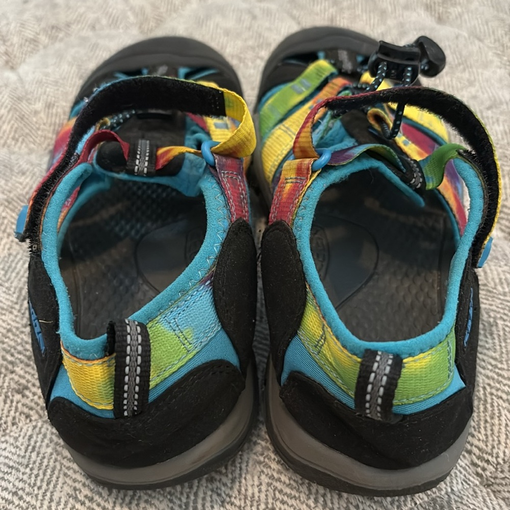 Keen sandals size 5 - Picture 3 of 7